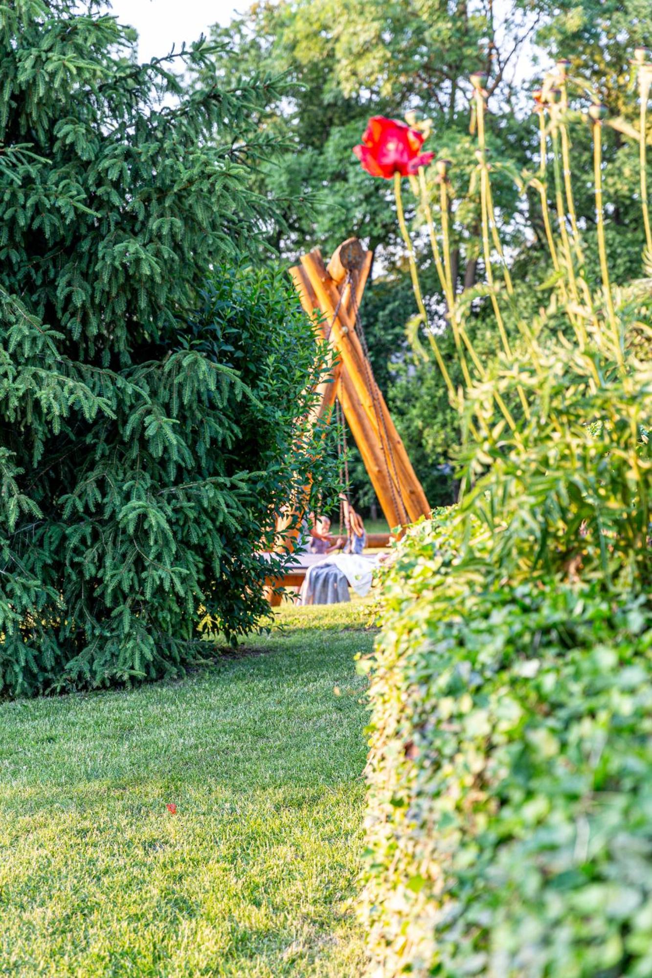 Wellnessparadies Mit Sauna Und Whirlpool Krakow am See Esterno foto