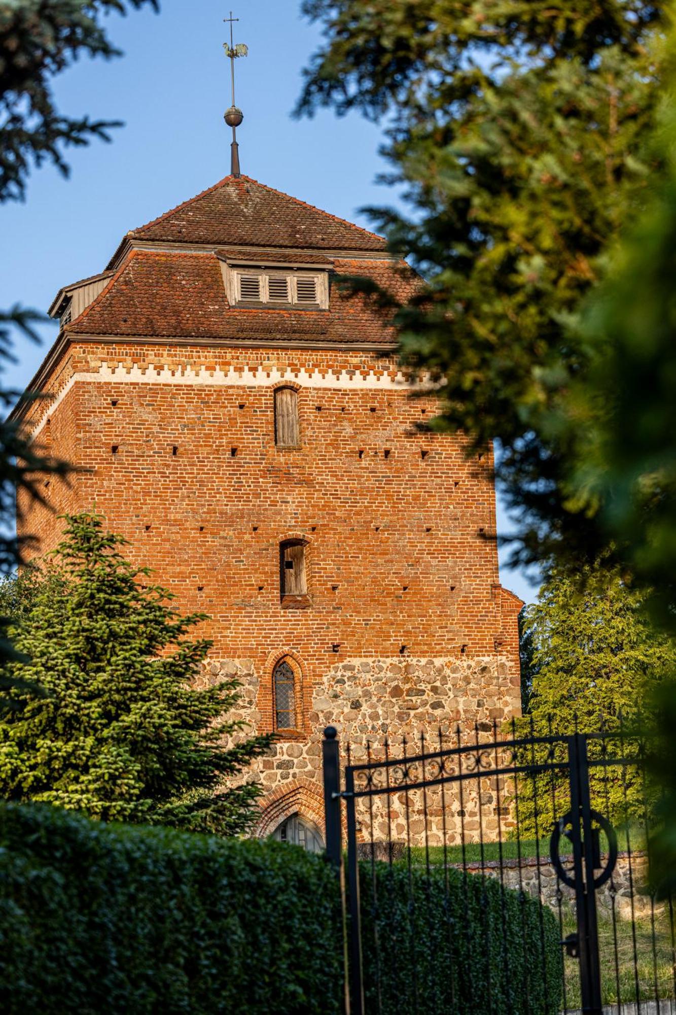 Wellnessparadies Mit Sauna Und Whirlpool Krakow am See Esterno foto