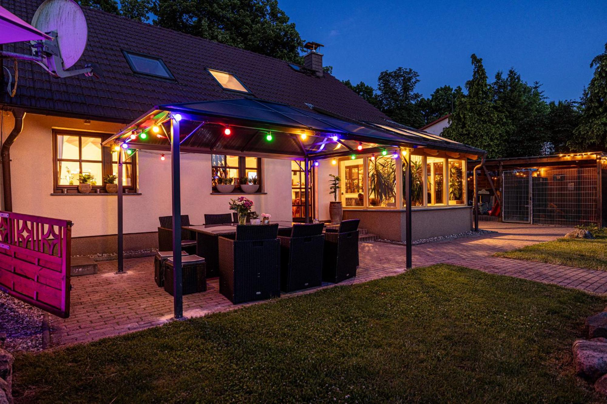 Wellnessparadies Mit Sauna Und Whirlpool Krakow am See Esterno foto